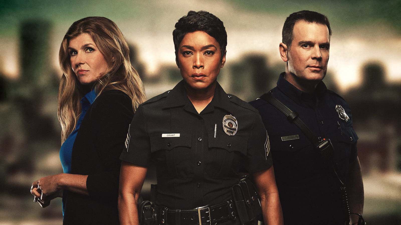 9 1 1 Season 3 Episode 17 Powerless Review Girl In A Runaway Hot Air Balloon And More Otakukart
