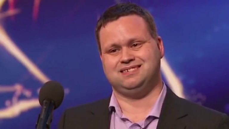 Paul Potts Sings For The Queen
