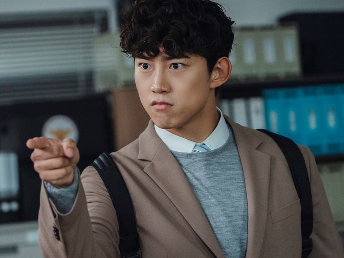 2pm S Ok Taecyeon To Star As An Awkward Yet Sweet Intern In Vincenzo K Drama Otakukart