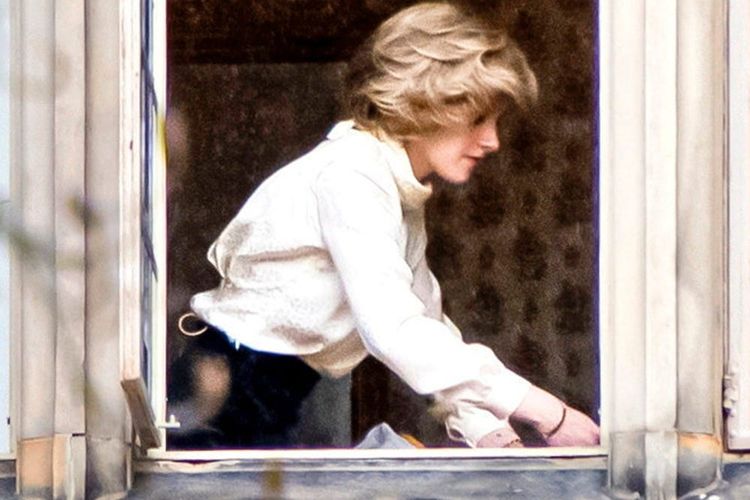 First Look At Kristen Stewart as Lady Diana in 'Spencer ...