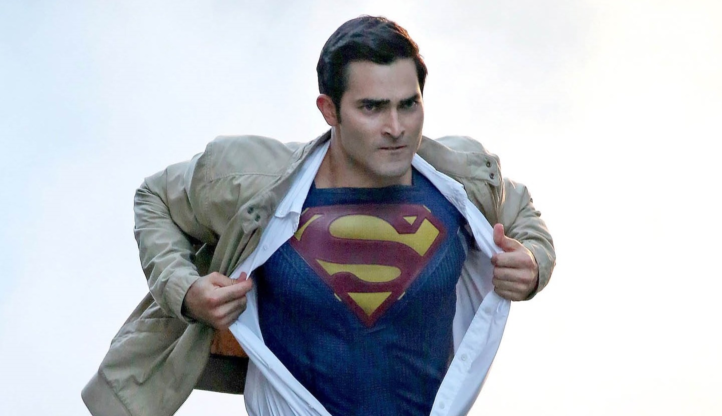 Henry Cavill vs  Tyler Hoechlin  Which Superman is Better  - 29