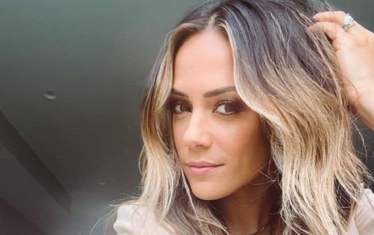 Who Is Jana Kramer   What is She Known For  - 61