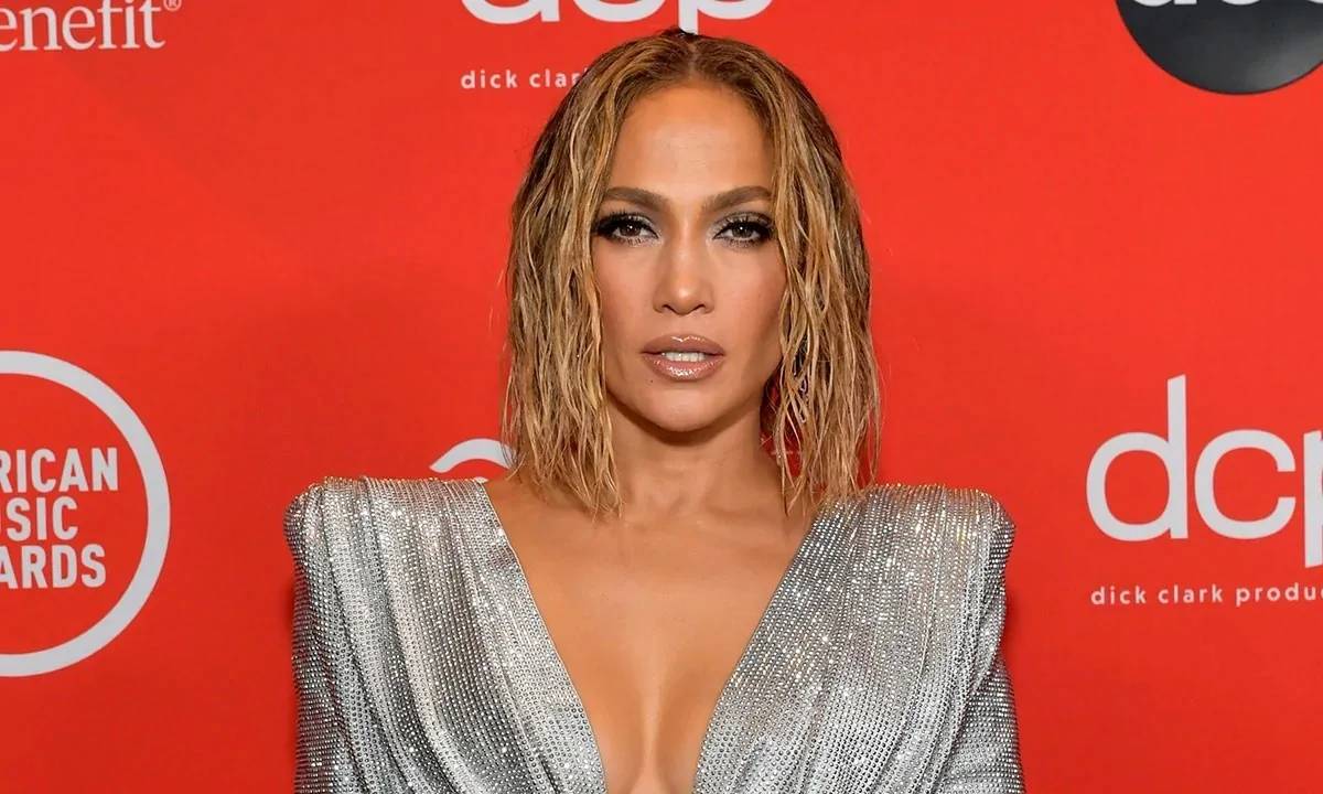 Jennifer Lopez Net Worth  How Much is Star Singer Earning Right Now  - 49