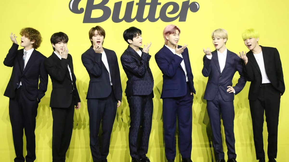 Bts V And Jungkook Amaze Fans With New Look During Butter Global Press Conference Otakukart