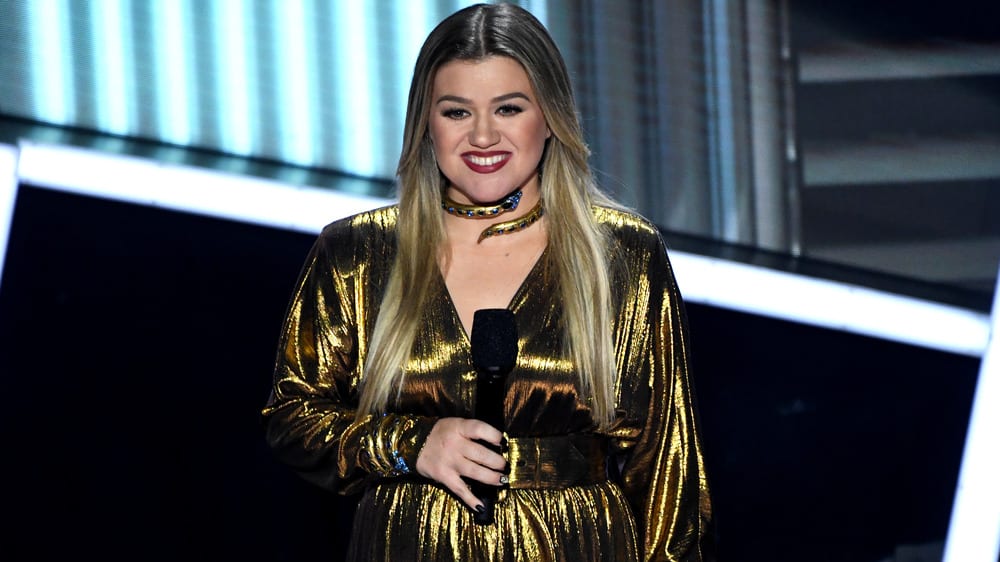 Is Kelly Clarkson Dating Anyone  The Voice Judge Finally Talks About Her Love Life - 46