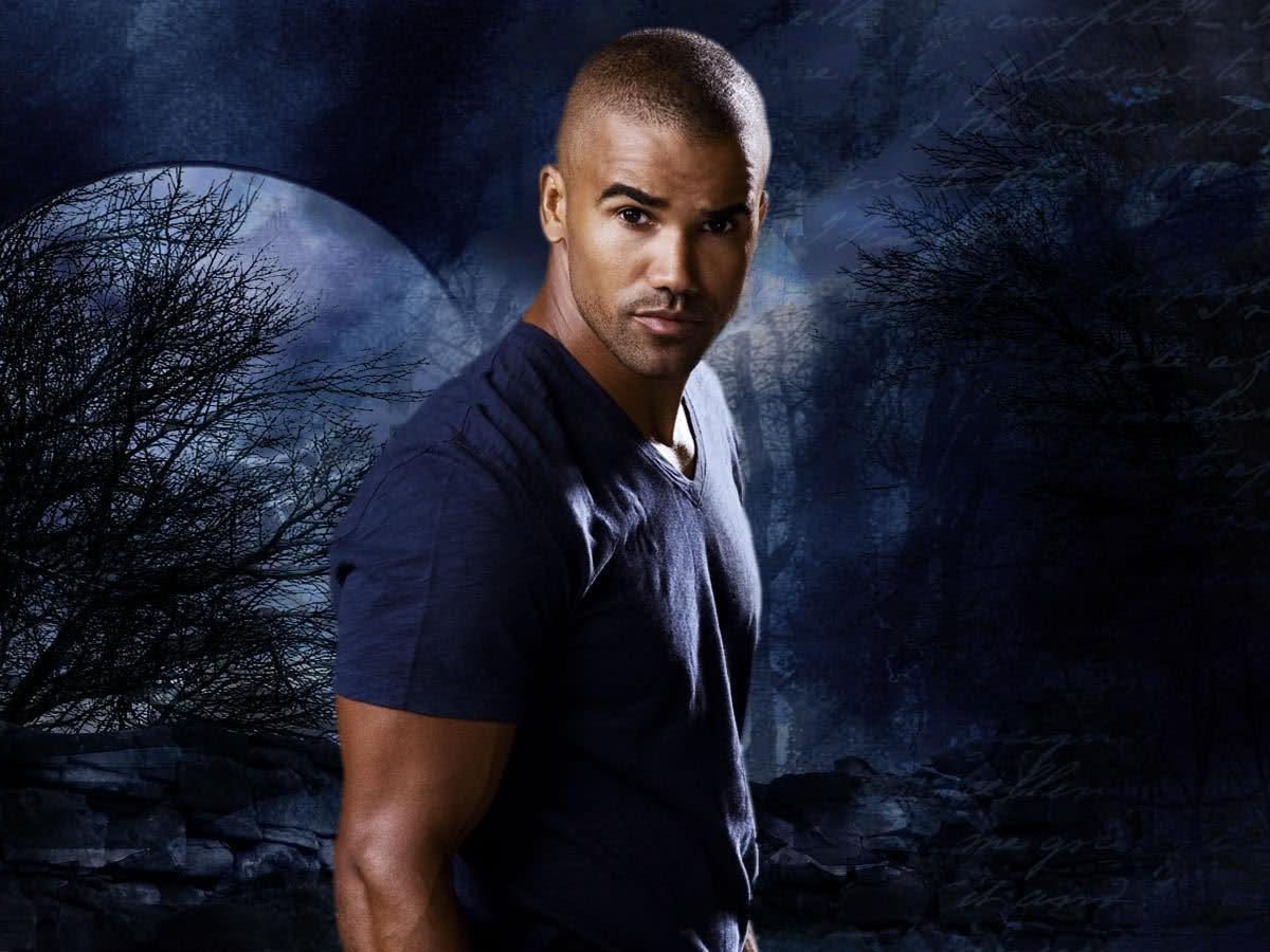 Moore girlfriend shemar Who Is