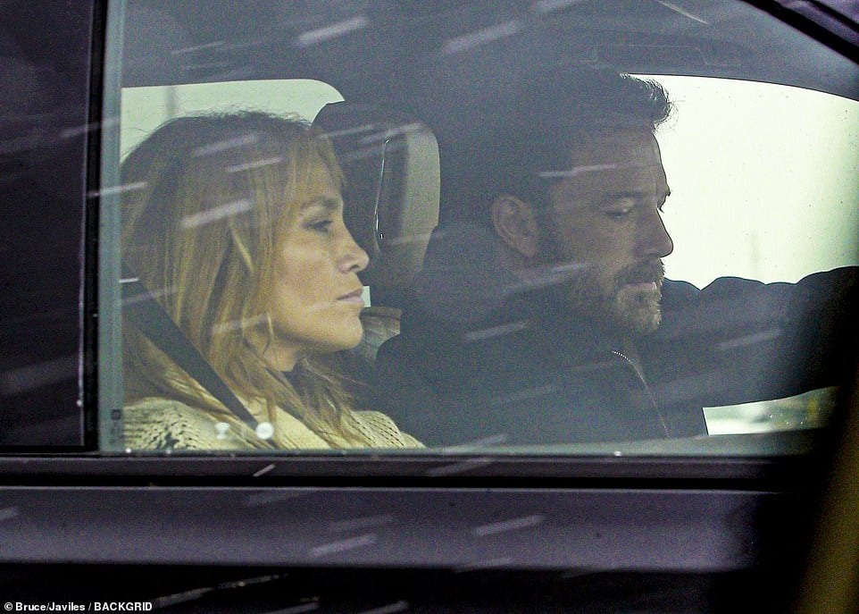 Bennifer Break Up  What Went Down   Were They Seen Together Again  - 73