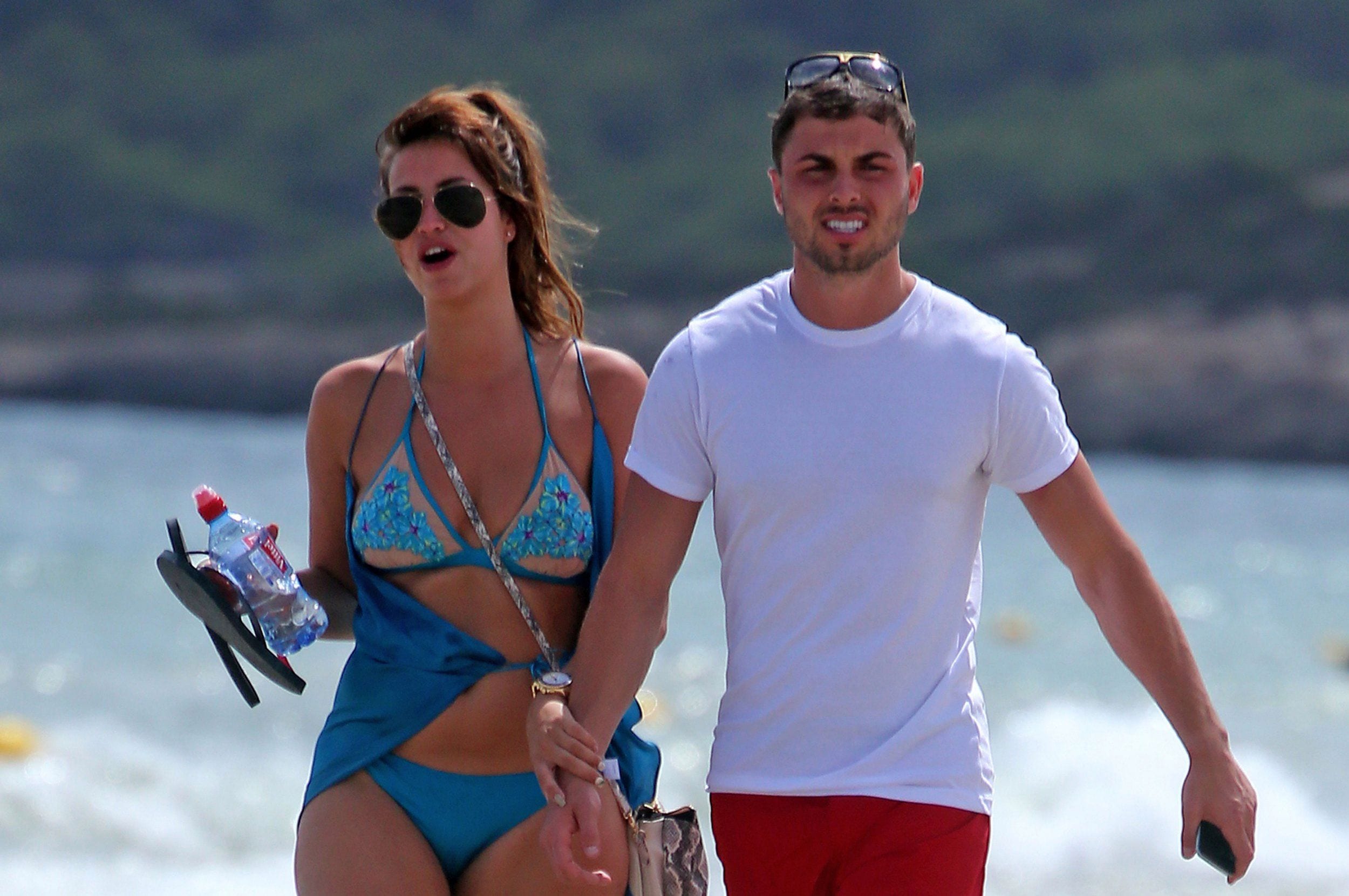 Who is Ferne McCann Dating in 2021   Her Previous Relationship Timeline  - 26