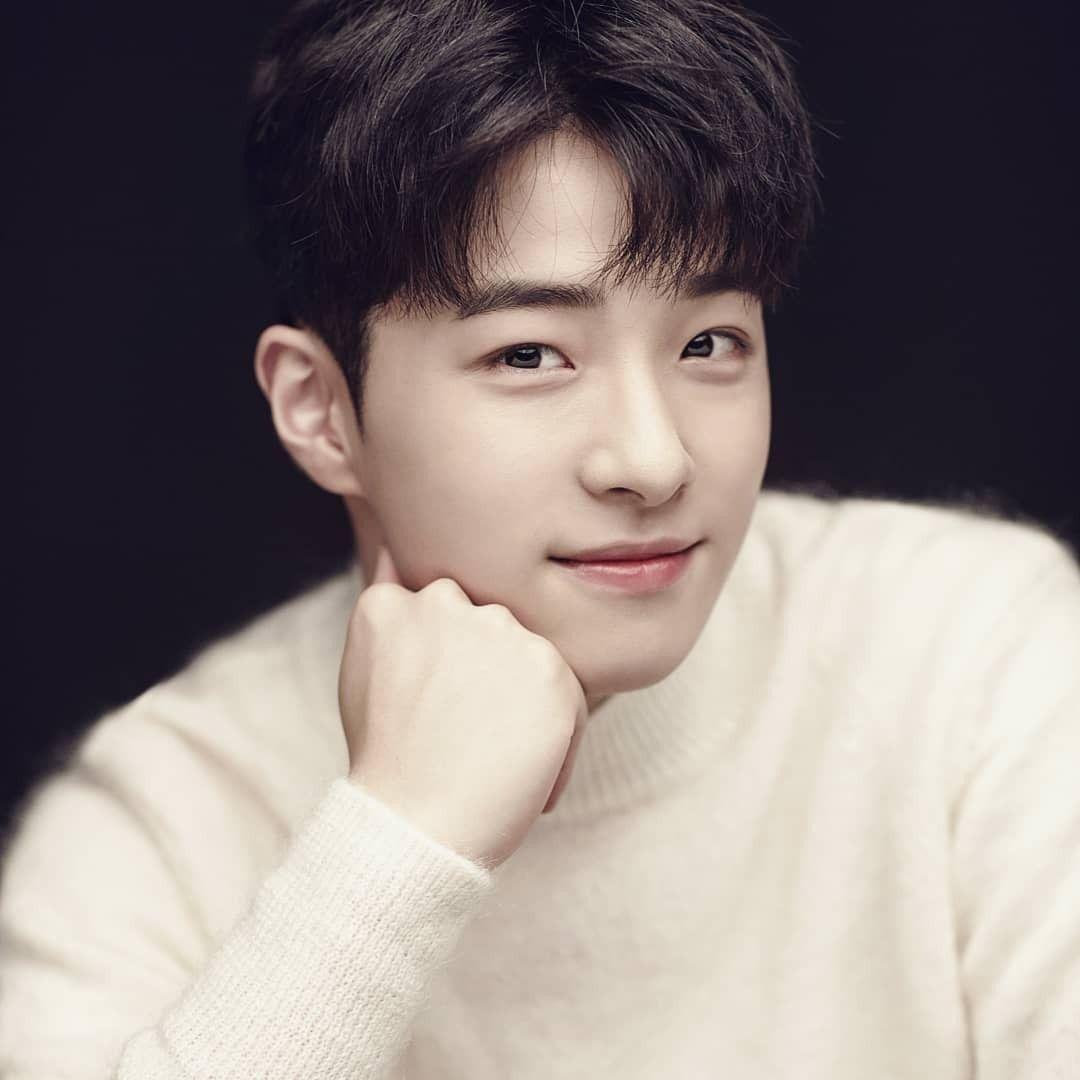 Nam Da Reum To Enlist In Military Announces With A Heartfelt Letter

