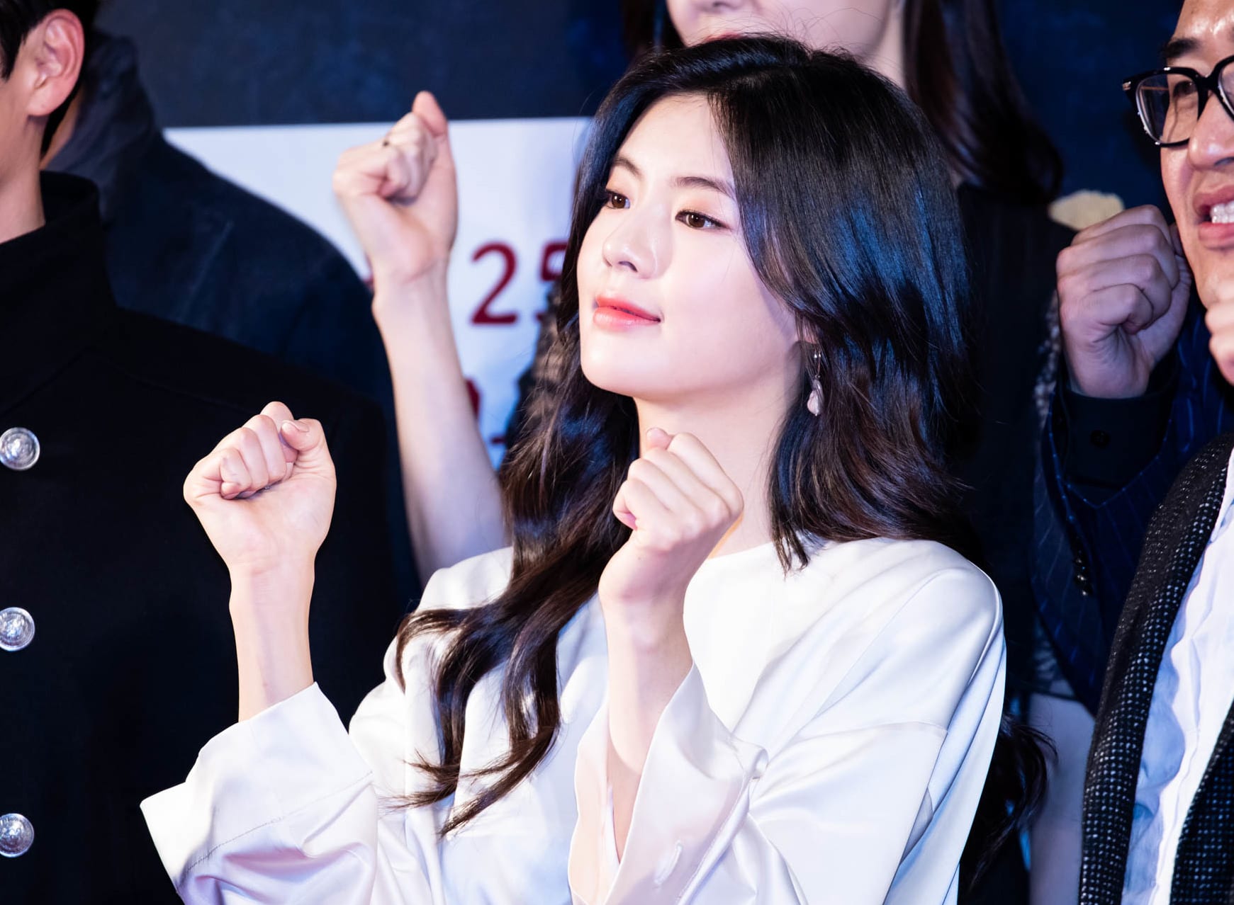 Lee Sun-Bin - Lee Sun Bin considering replacing Nana's role in 'Four