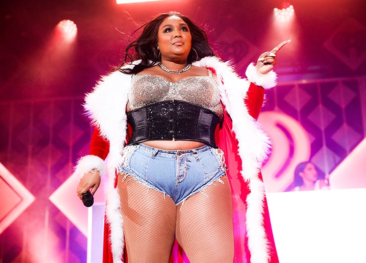 Who is Lizzo Dating Now   Is There Any Relation With Blueface  - 14