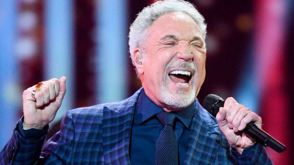 Who Is Sir Tom Jones Dating After His Wife s Death  - 94