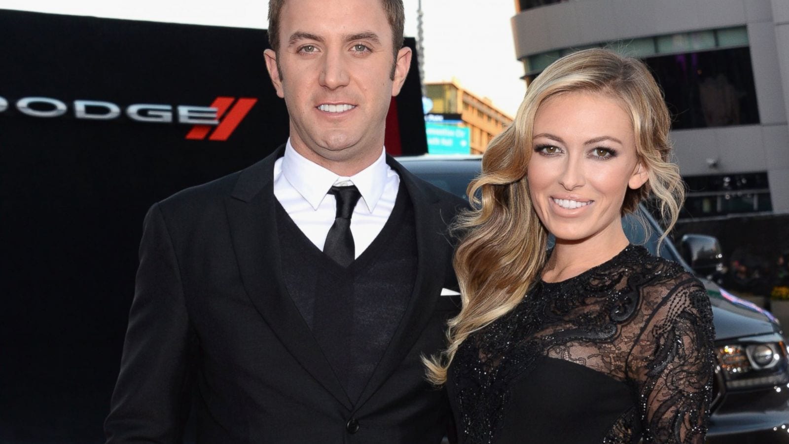 Paulina Gretzky Kisses Dustin Johnson The Couple On The Pda Otakukart