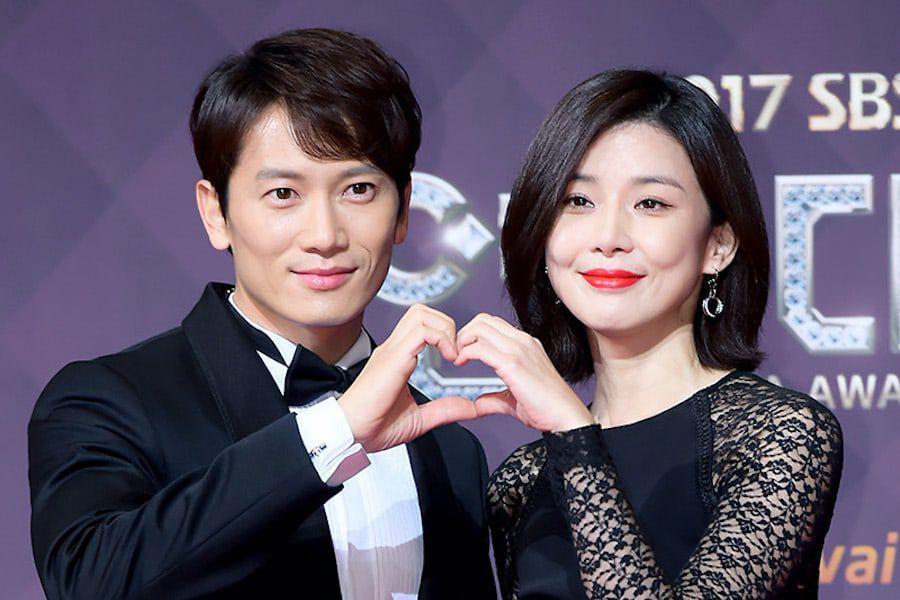 Actor Ji Sung sent food truck for Lee Bo Young On the Set of Mine