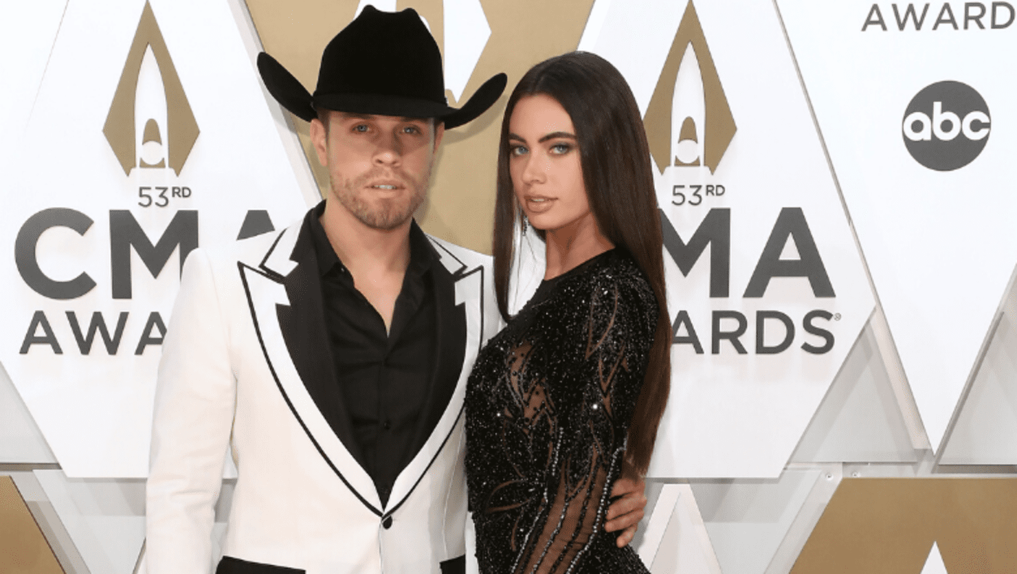 Who is Dustin Lynch Dating?
