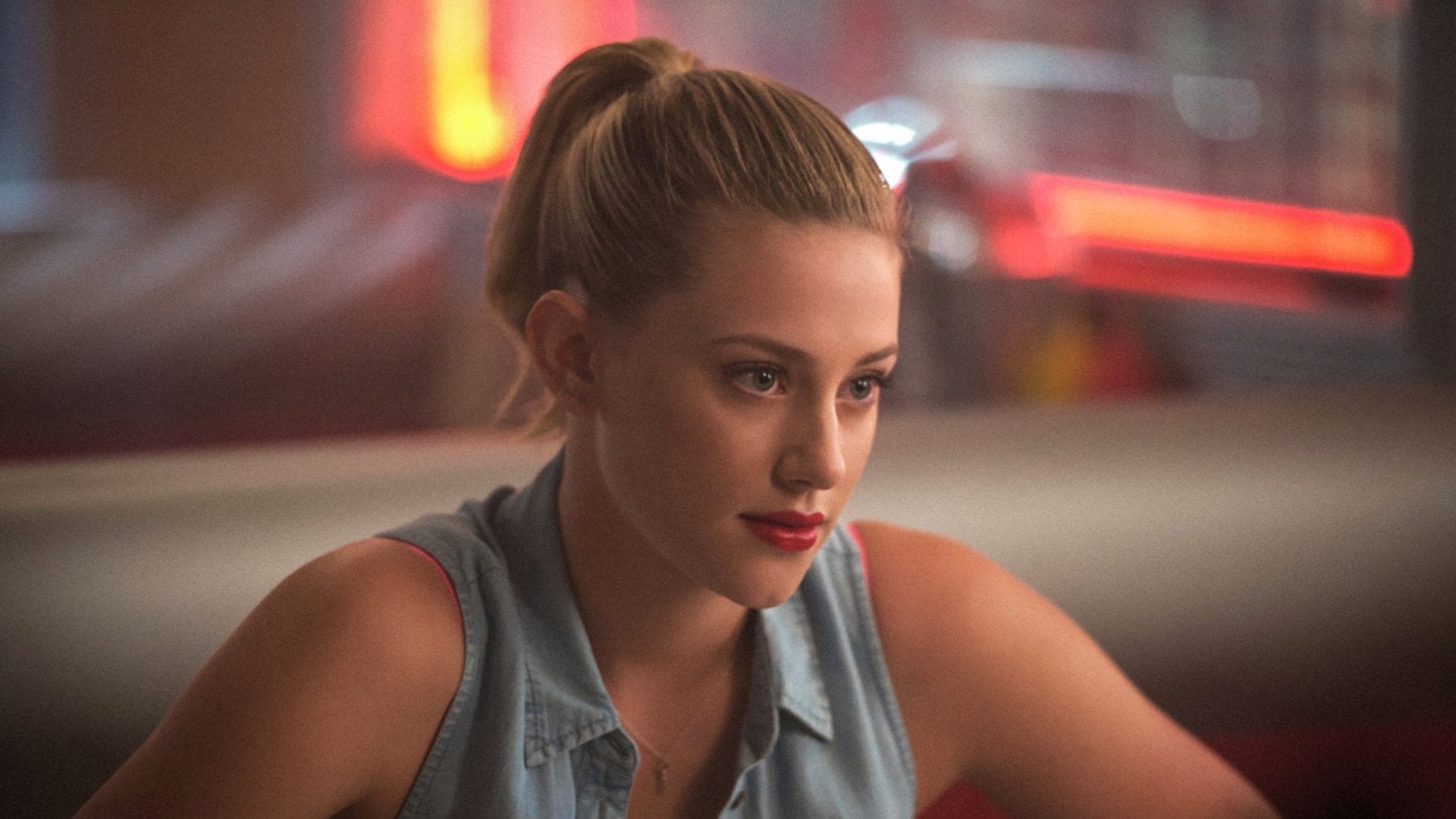 Lili Reinhart s Small Victory Productions Signs Its First Film Look and TV Deal With Amazon - 57