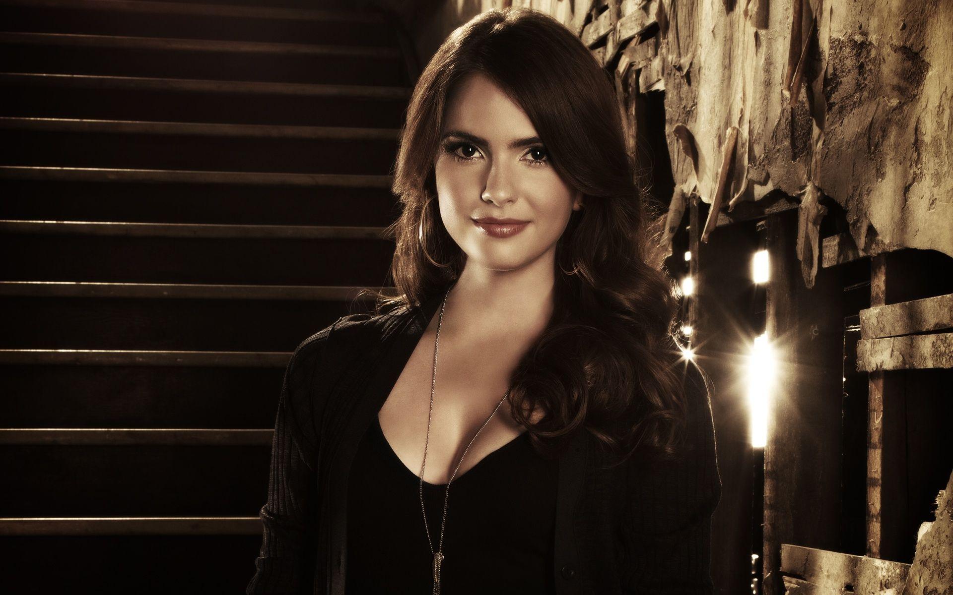 Who Is Shelley Hennig Dating  The Famous Actress  Current Relationship Status - 79