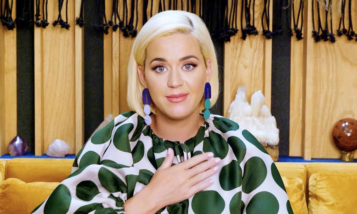 Who is Katy Perry dating?