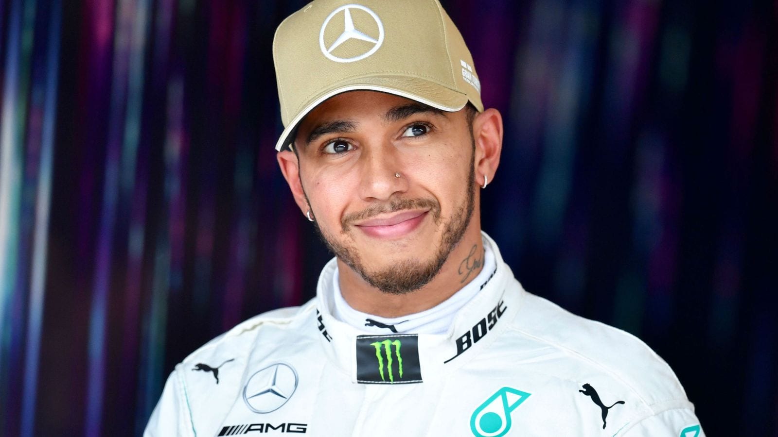 Lewis Hamilton Net Worth The Grand Prix Winner S Earnings Otakukart