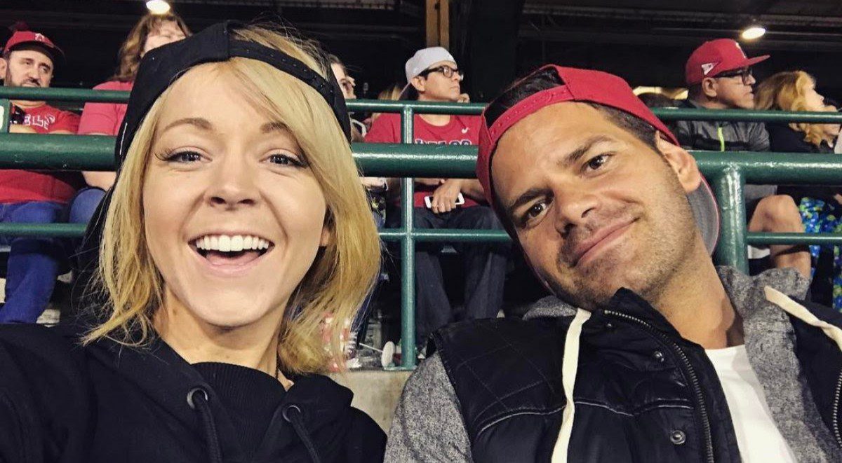 Who is Lindsey stirling dating?