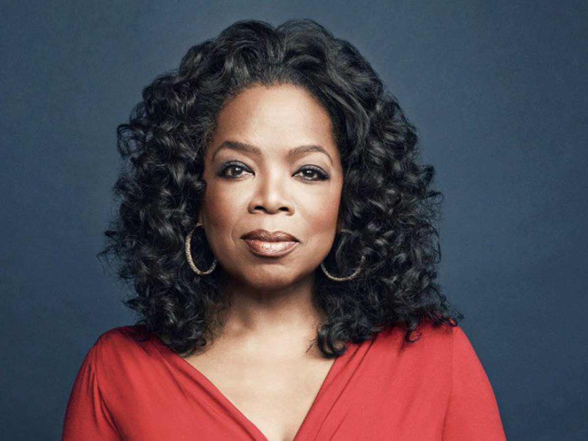 Oprah Winfrey Net Worth The Queen Of All Media Otakukart