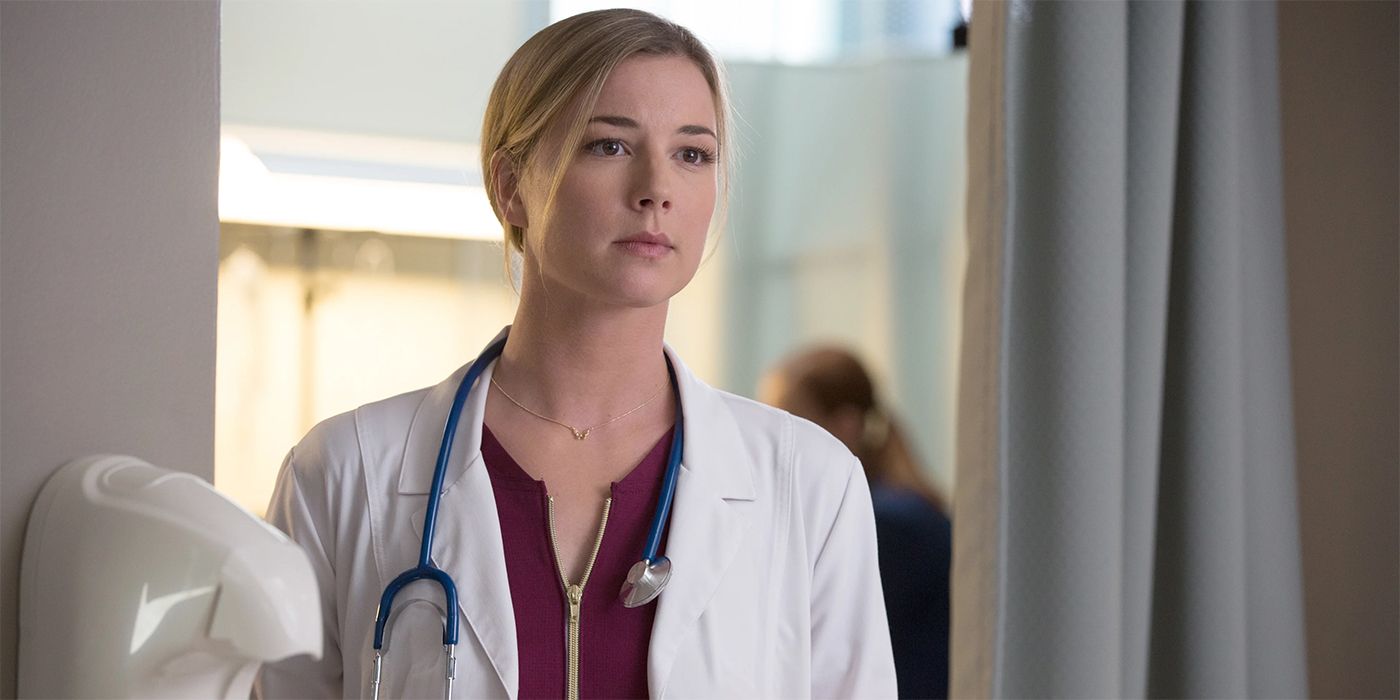 Is Emily Vancamp pregnant in real life