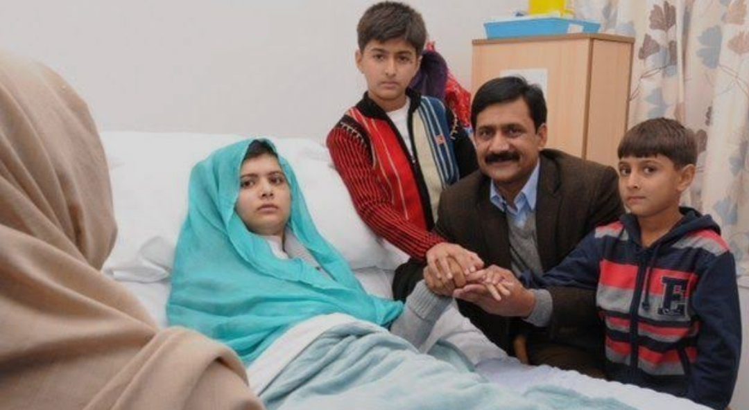 Malala Yousafzai en el hospital
