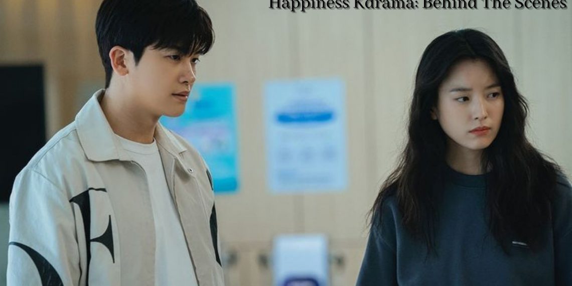 Happiness K-Drama: Watch Park Hyung Sik and Han Hyo Joo Grooving Behind the Scenes