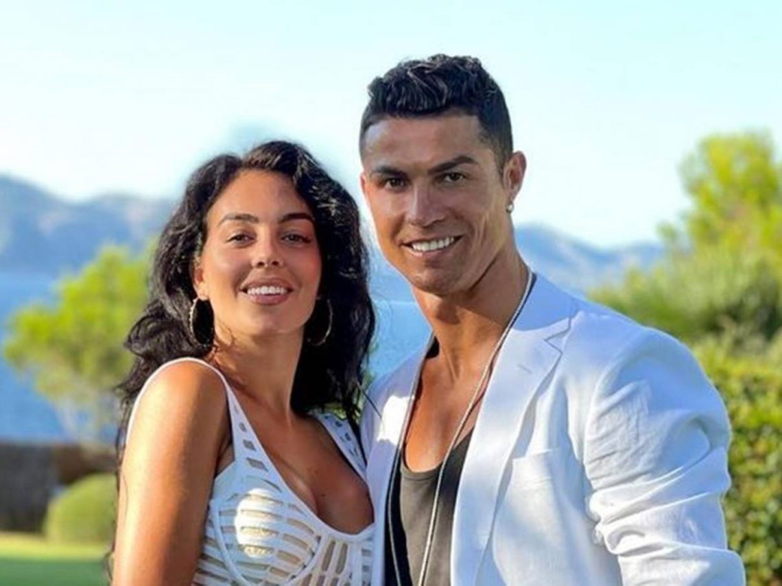 Is Georgina Rodriguez Pregnant? Cristiano Ronaldo's Girlfriend Shows ...