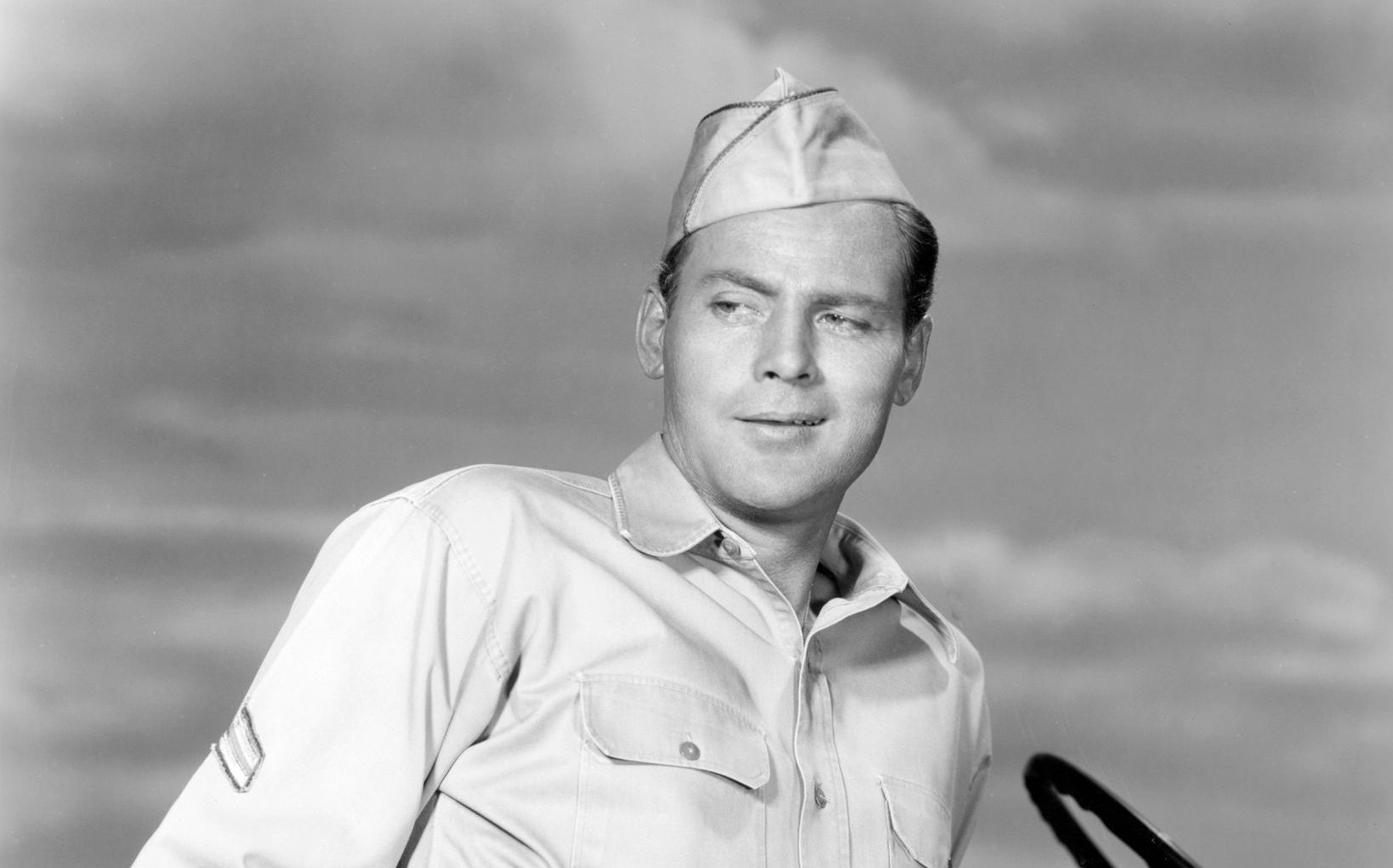 John Agar is the first husband of Shirley Temple 