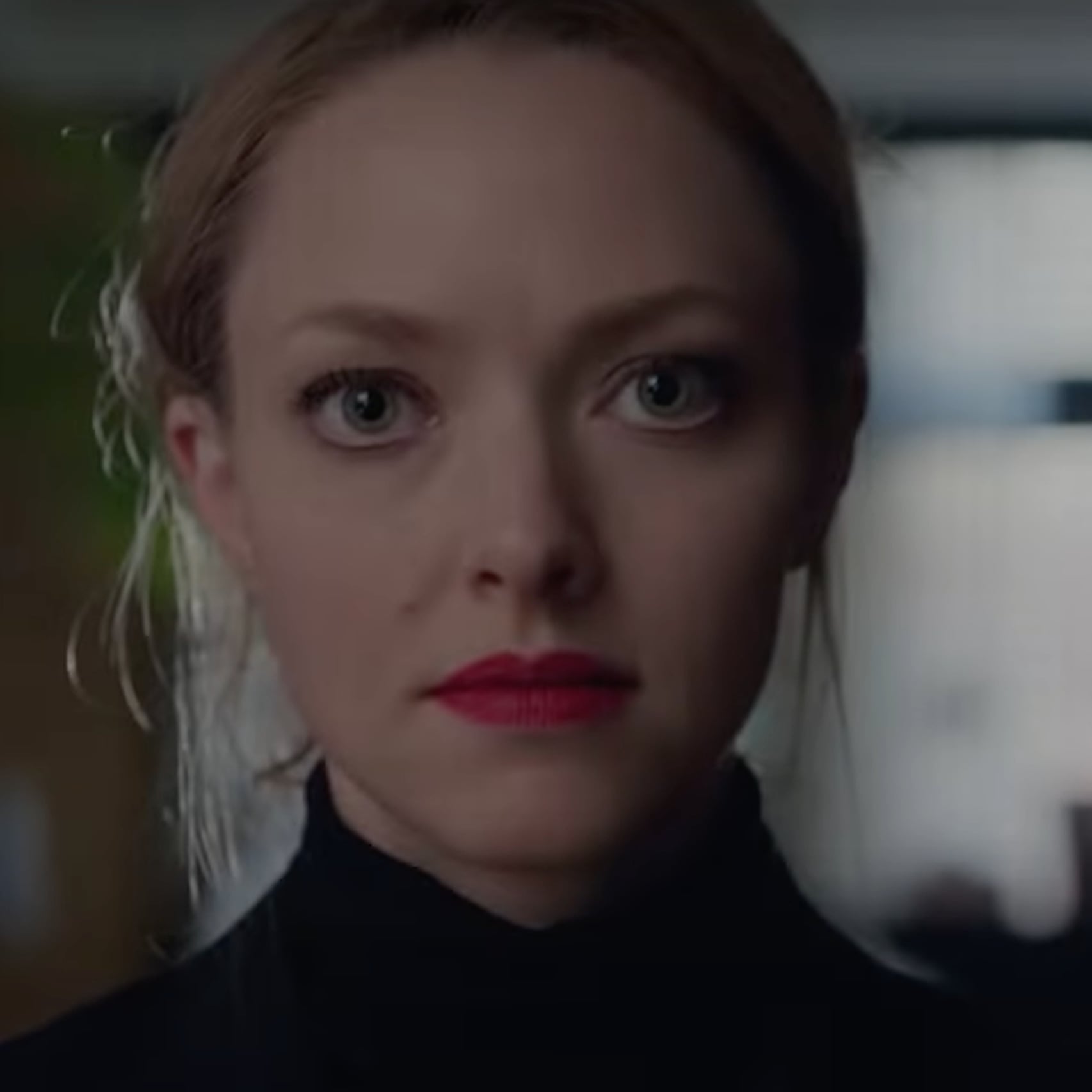 Amanda Seyfried playing the character of Elizabeth Holmes in The Dropout