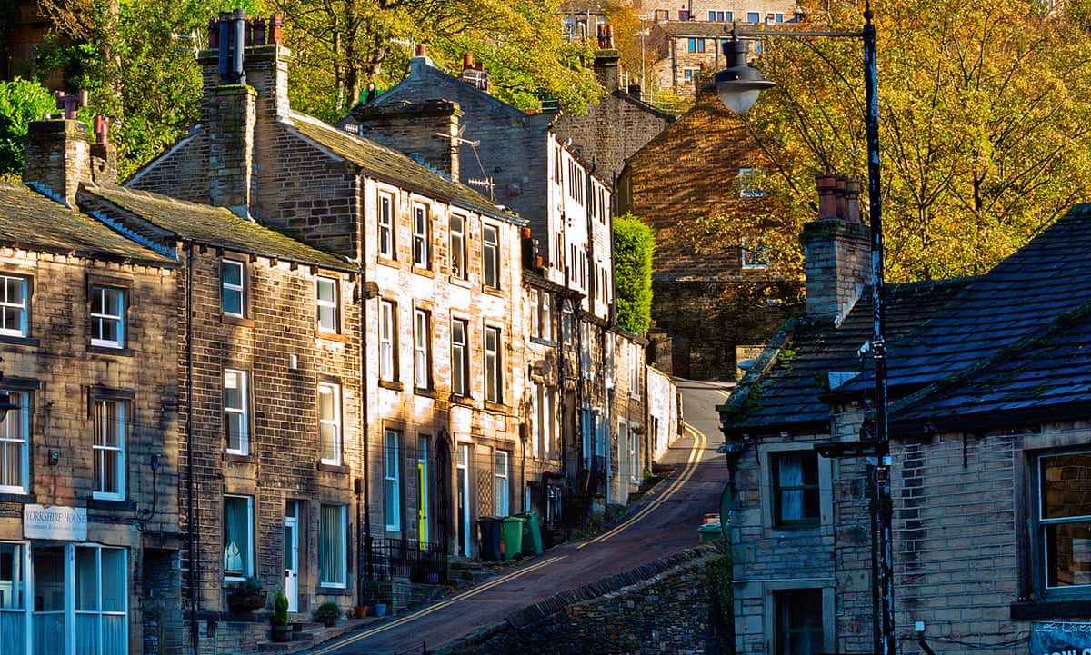 un inspector llama filmado