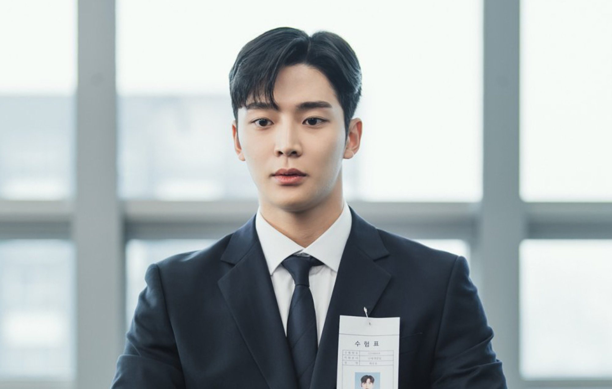 Who Is SF9 Rowoon Dating In 2022?