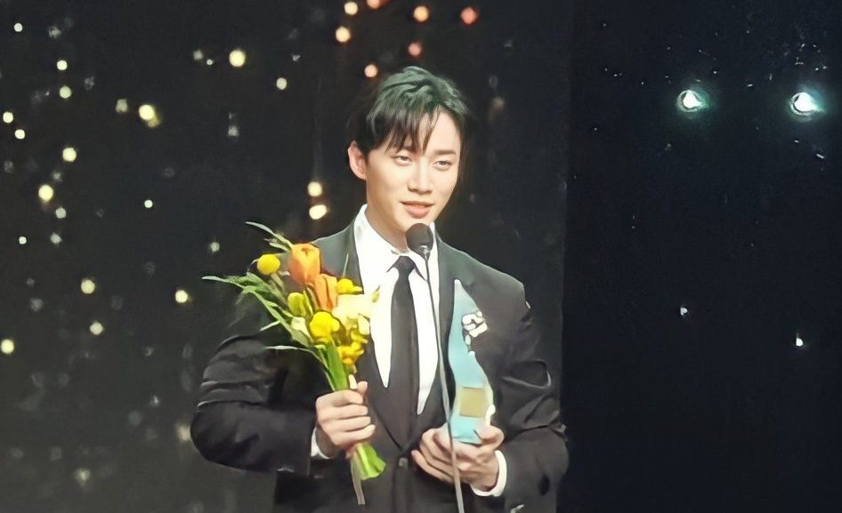 Lee Jun Ho in the korean pd awards