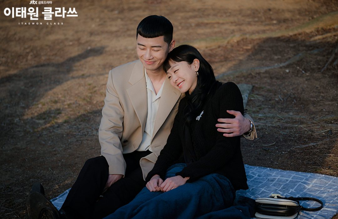 Protagonistas femeninas de K-dramas que son novias: Park Saeroyi y Yi Seo