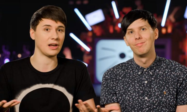 Are Dan And Phil Dating In 2022? The Youtubers' Relationship Details ...