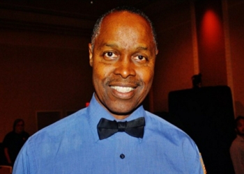 What is Kenny Bayless’ Net Worth? Earnings & Career