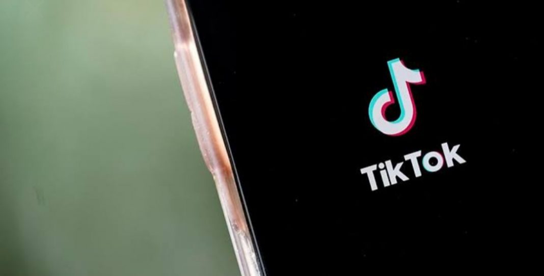 what-does-repost-mean-on-tiktok-everything-you-need-to-know