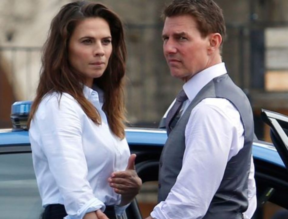 Tom Cruise Breaks Up With Hayley Atwell
