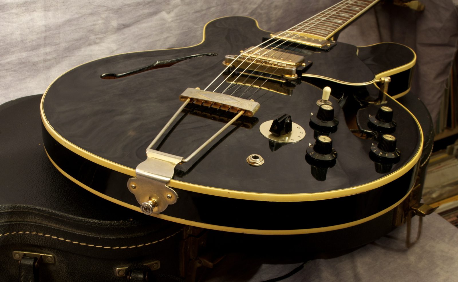 Why Gibson Guitars Are So Expensive