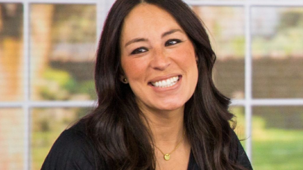 Is Joanna Gaines Pregnant Again? All You Must Know - OtakuKart