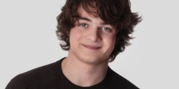 Who is Tubbo Dating? Youtuber’s Relationship With Ranboo