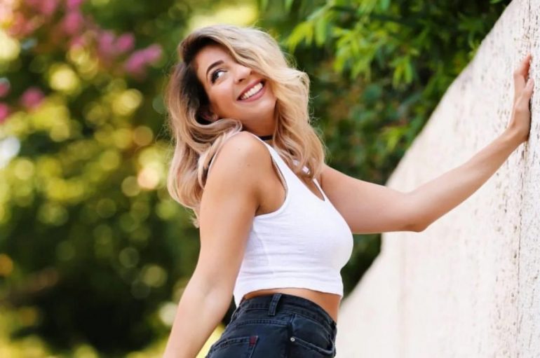 Who Is Gabbie Hanna On Tiktok? All About The Controversial Influencer ...