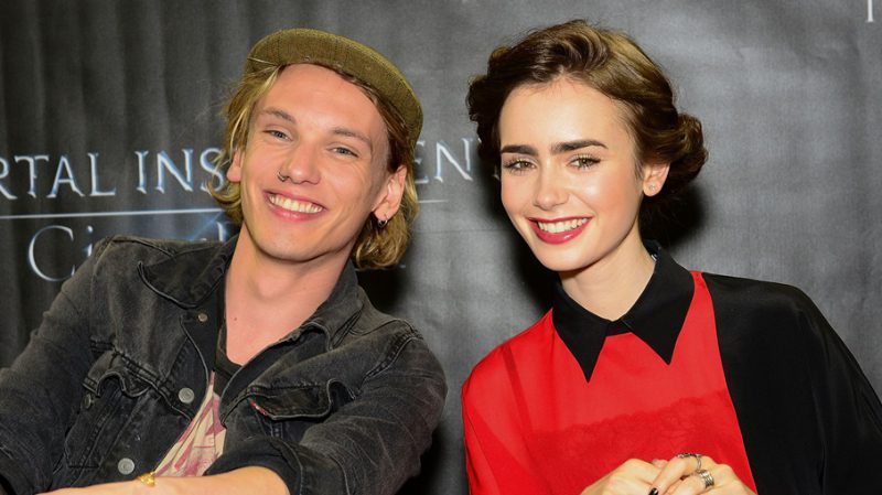 Jamie Campbell Bower has dated who in the past-Lily Collins