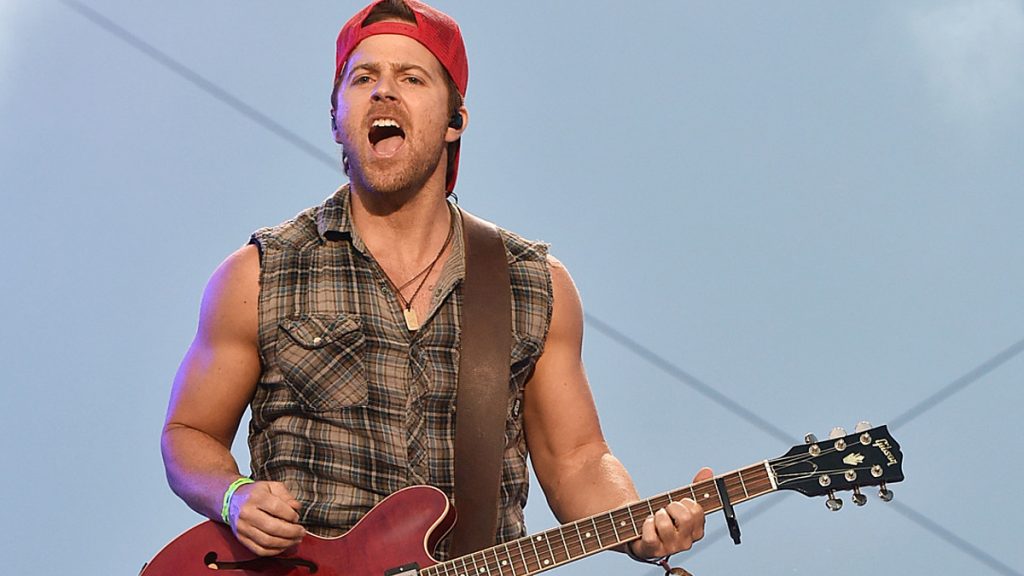 Kip Moore's Girlfriend in 2022 Is He Engaged? OtakuKart