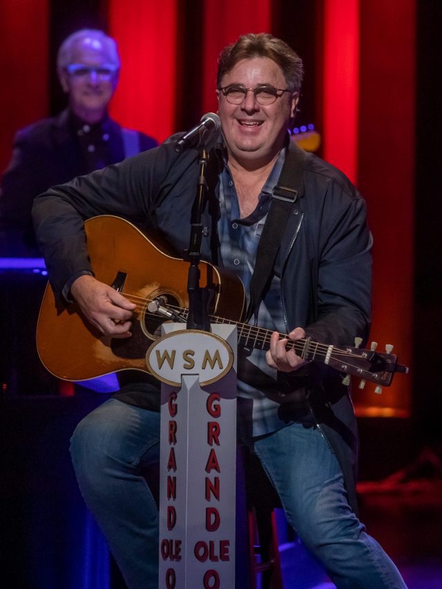 Vince Gill Net Worth After Canceling Many Shows OtakuKart