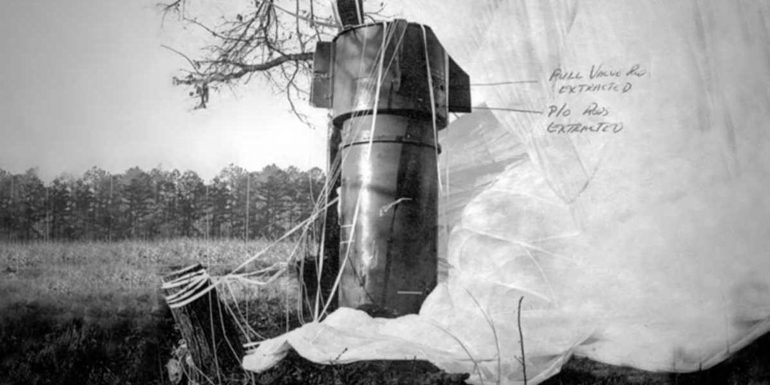 Goldsboro B-52 Incident: The 1961 Nuclear Crash Of North Carolina ...