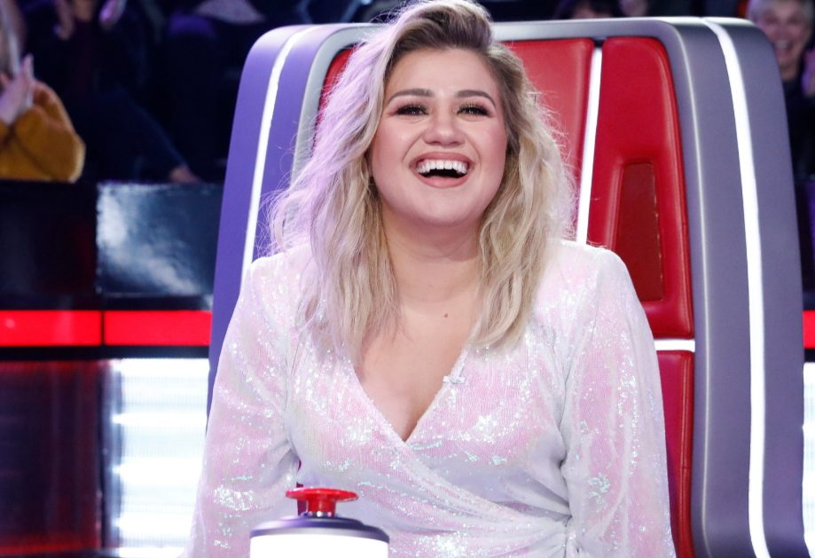 What Happened To Kelly Clarkson On The Voice