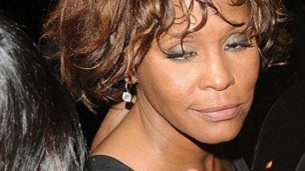 Whitney Houston (4)