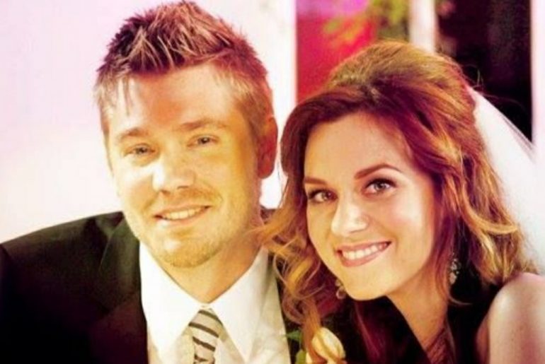 Why Did Lucas And Peyton Leave One Tree Hill? - OtakuKart